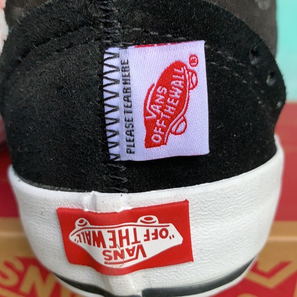 VANS OLD SKOOL CAP BLACK/TRUE WHITE WMNS - Picture 12 of 16